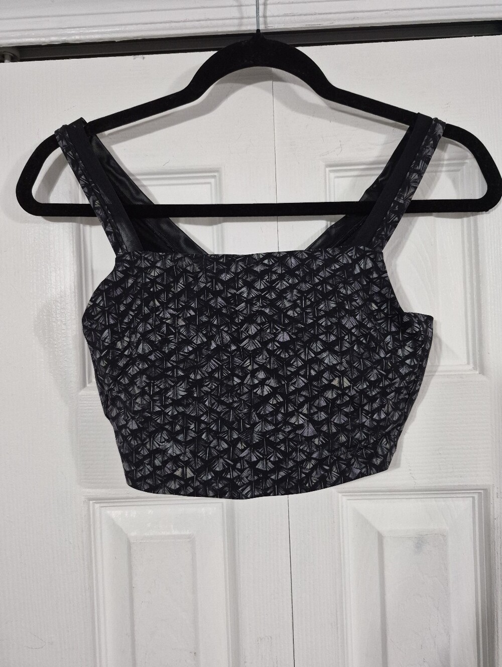 Lululemon Athletica size 8 sports